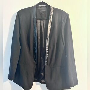 Torrid Black Long Sleeve Shoulder Pads Faux Leather Collar Blazer Size 18/20( 2)